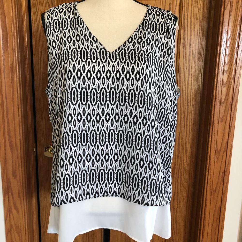 Chaus Sleeveless blouse size L